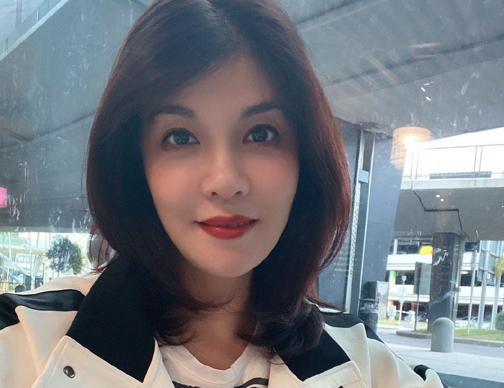 中国泳坛"五金花"之一:她48岁风韵犹存,最新照片被公开!_庄泳