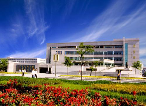 *吉林师范大学函授报名地点:长春市前进大街与火炬路交汇处高新人才