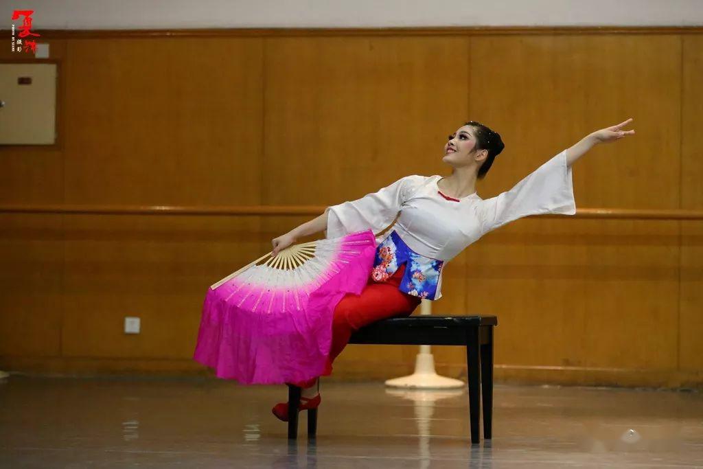 国防大学军事文化学院2015级中专舞蹈表演专业第17届红星杯精彩剧照