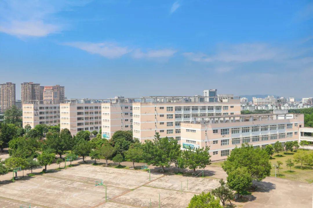 峡山东山中学图片