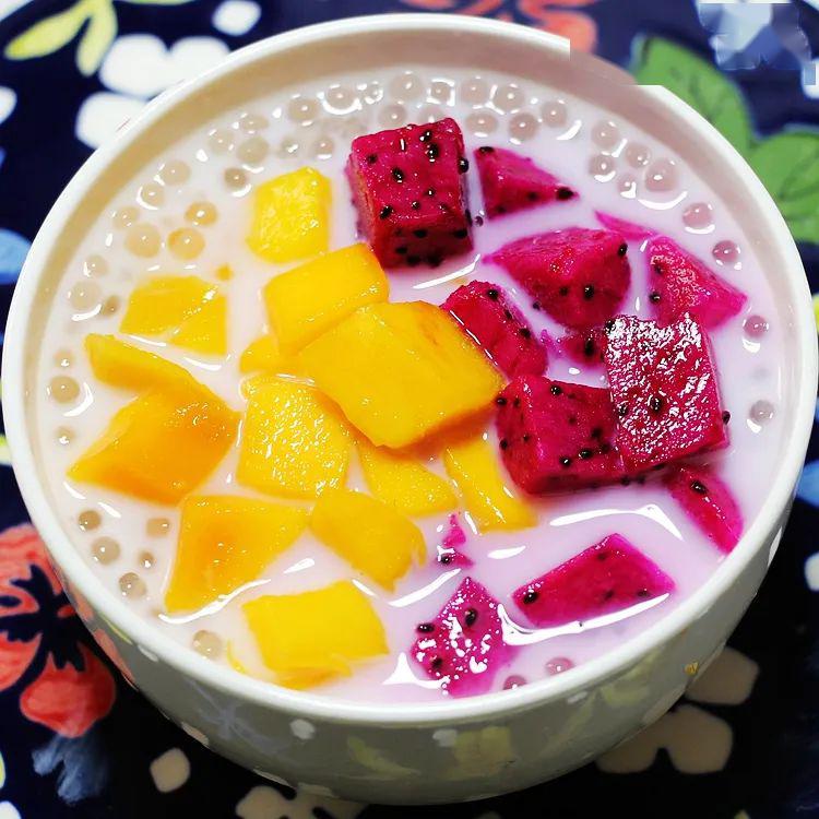 阑记水果捞3那家在英德人民旧记忆中的坐标,粮香酒楼已经不复存在了.