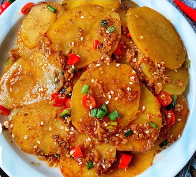 巨下饭的香辣土豆片香辣过瘾百吃不厌