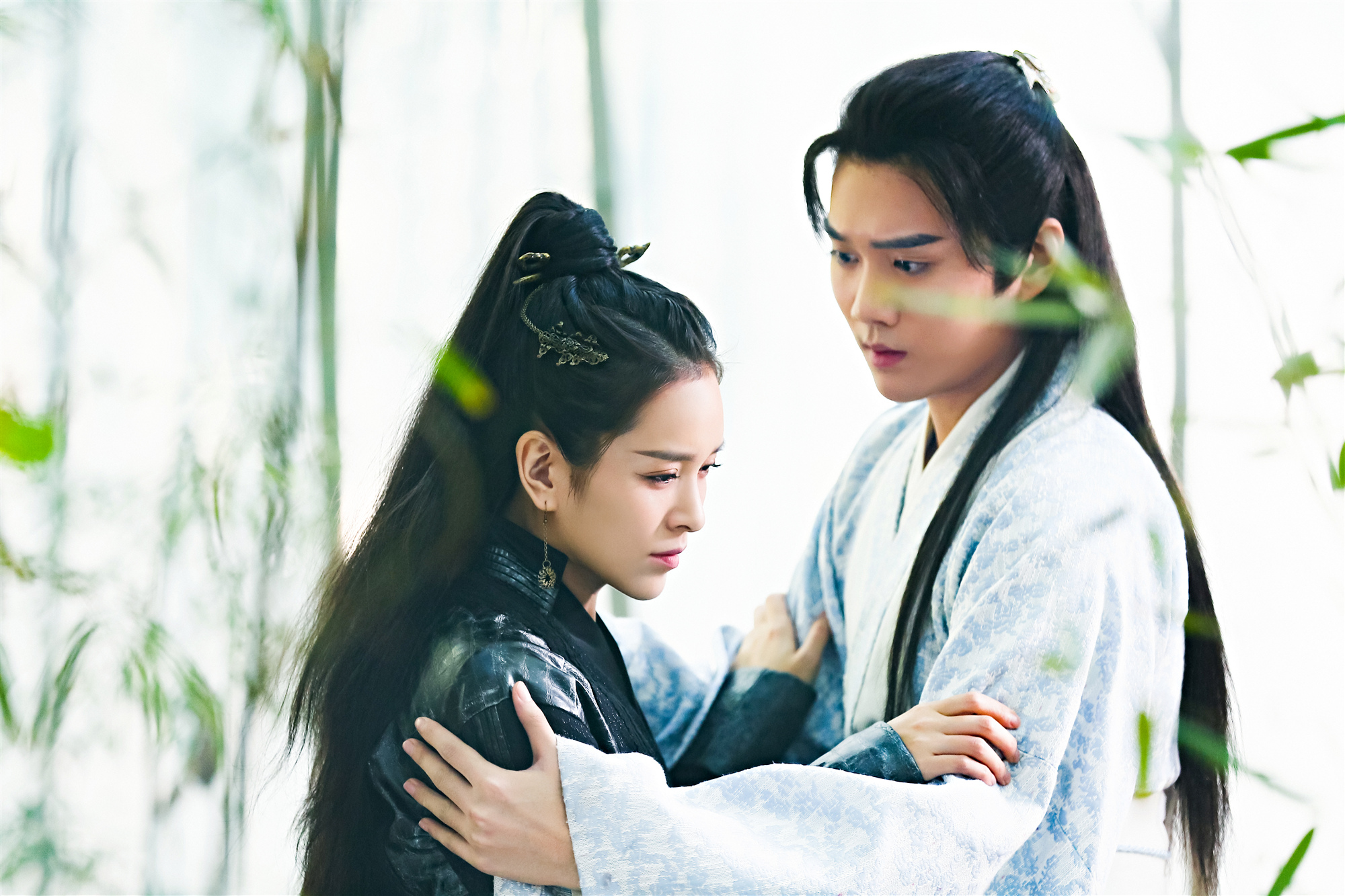 《忘川茶舍》热播 杨雪儿陷甜蜜虐恋