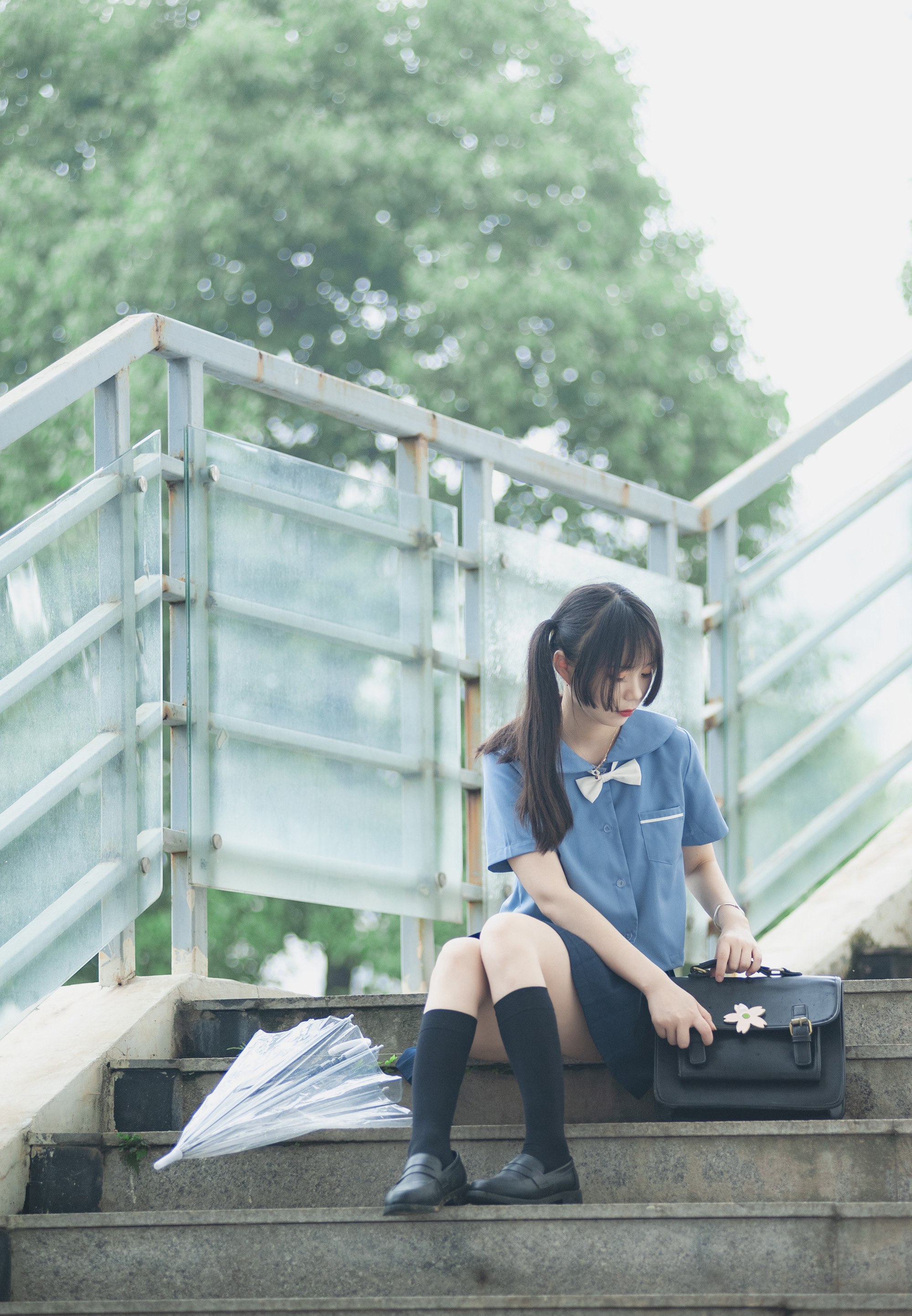 街边的jk小黄帽少女