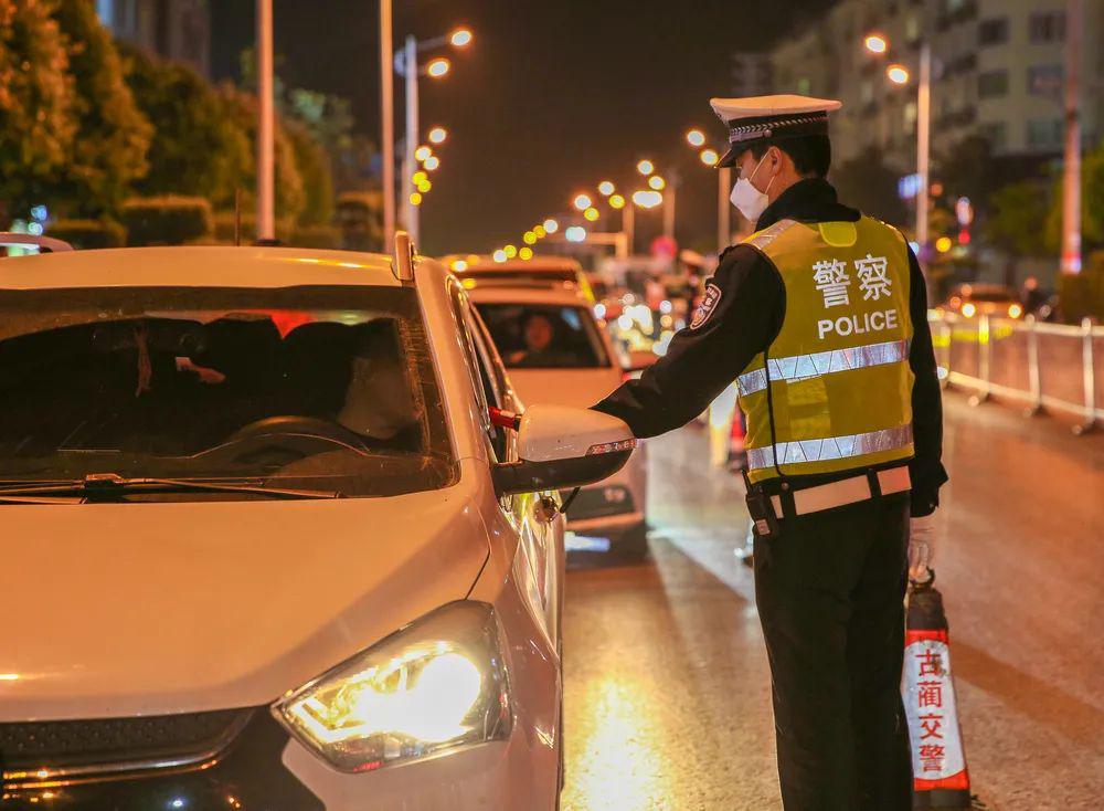 警示昨晚古蔺查酒驾这些人遭起