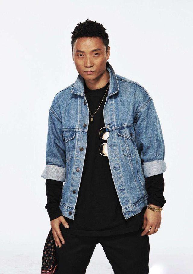 原创横跨两个圈子的肖杰真的会说唱吗在他背后有着怎么样的故事