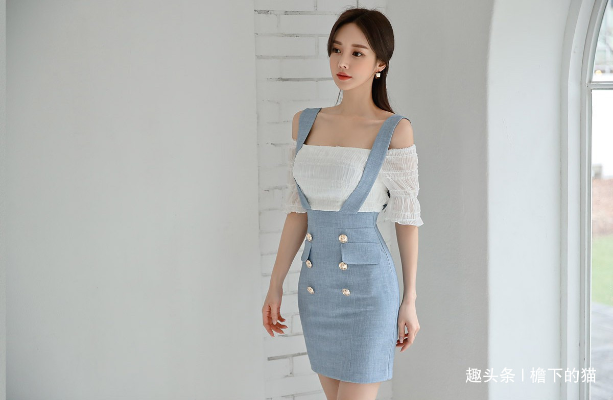 孙允珠天蓝波纱可爱牛仔背带裙鉴赏