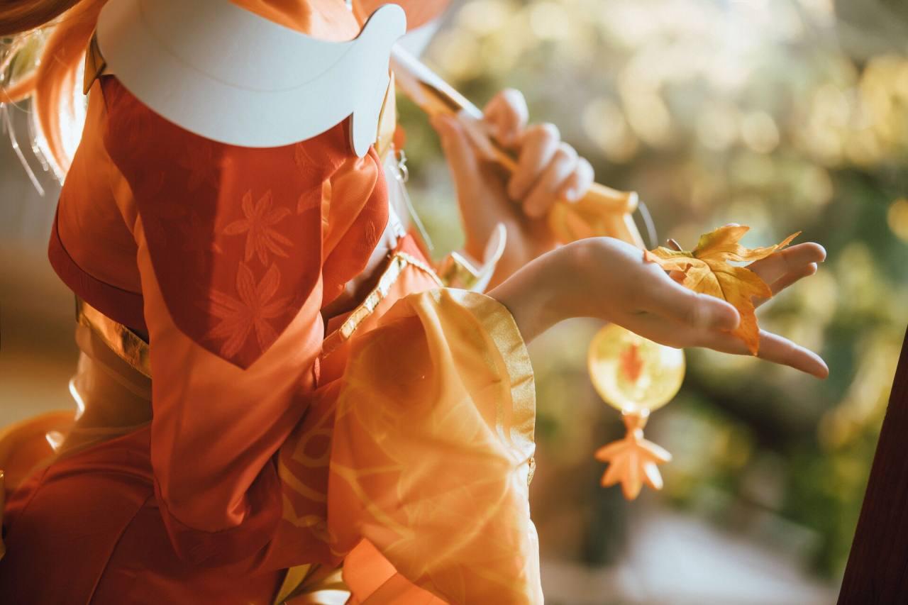 角色名:公孙离 cn:七尾狐红叶最多情 一舞寄相思