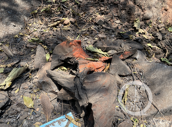 西昌森林火灾英雄遇难地:现场遗留被烧化的防火服