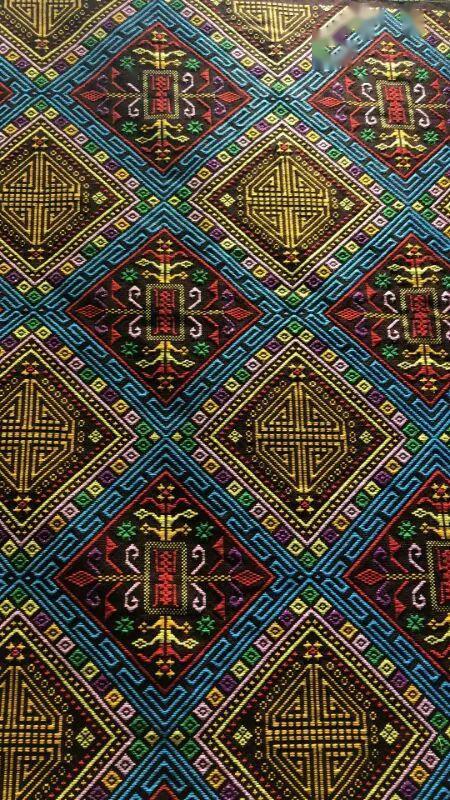 广西花椒主播走近少数民族的匠心工艺——宾阳壮锦_织锦