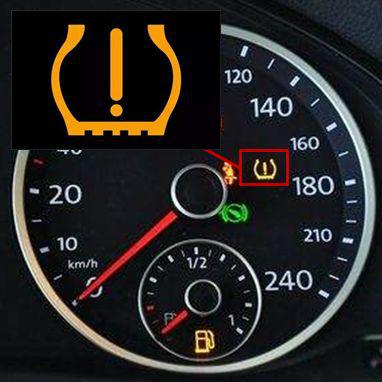 警示牌照片2,如果有自带车载充气泵或胎压表,可对每个轮胎进行检测