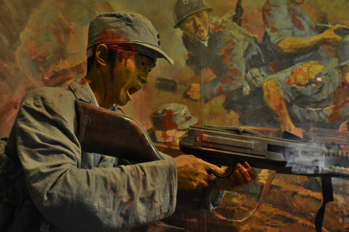 由国民党军队负责的正面抗战,虽然在华北战场上也取得了如台儿庄大捷