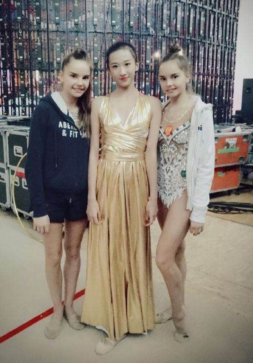 00后艺术体操小花,颜值不输张豆豆,化妆后神似关晓彤