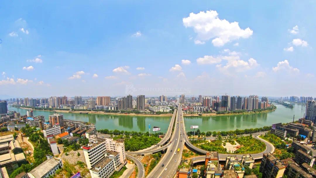 衡州大道与内环南路出门即是蒸湘南路(双向8车道设计)项目周边道路