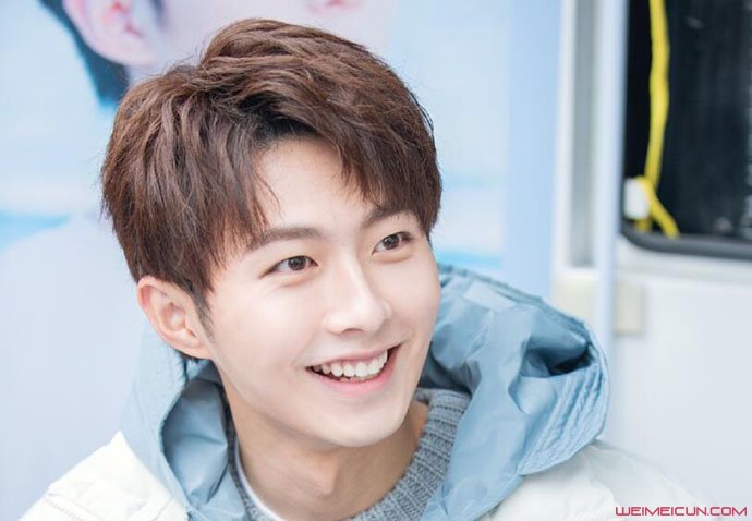 李歌洋是哪一个娱乐公司的紧接着,李歌洋参与《集结吧王者》节目的