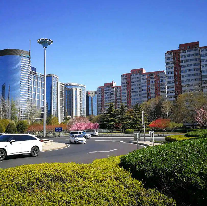 云赏蓝天朝阳区的蓝天不止一种蓝色