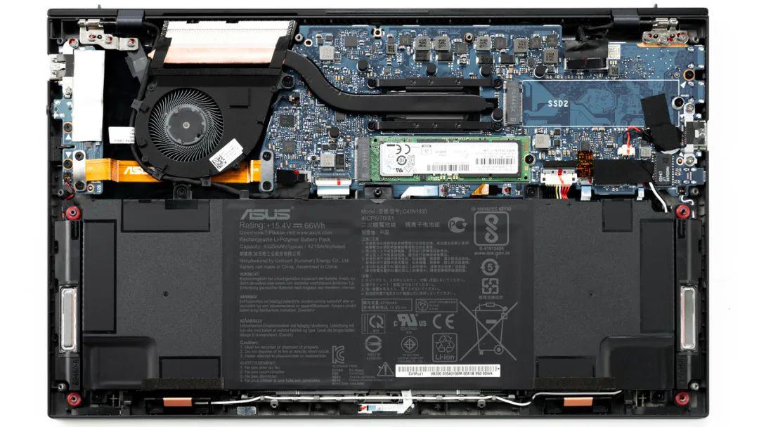 【猪王的良心结语】上图是华硕 灵珑ii的拆机实拍图,单热管单风扇的