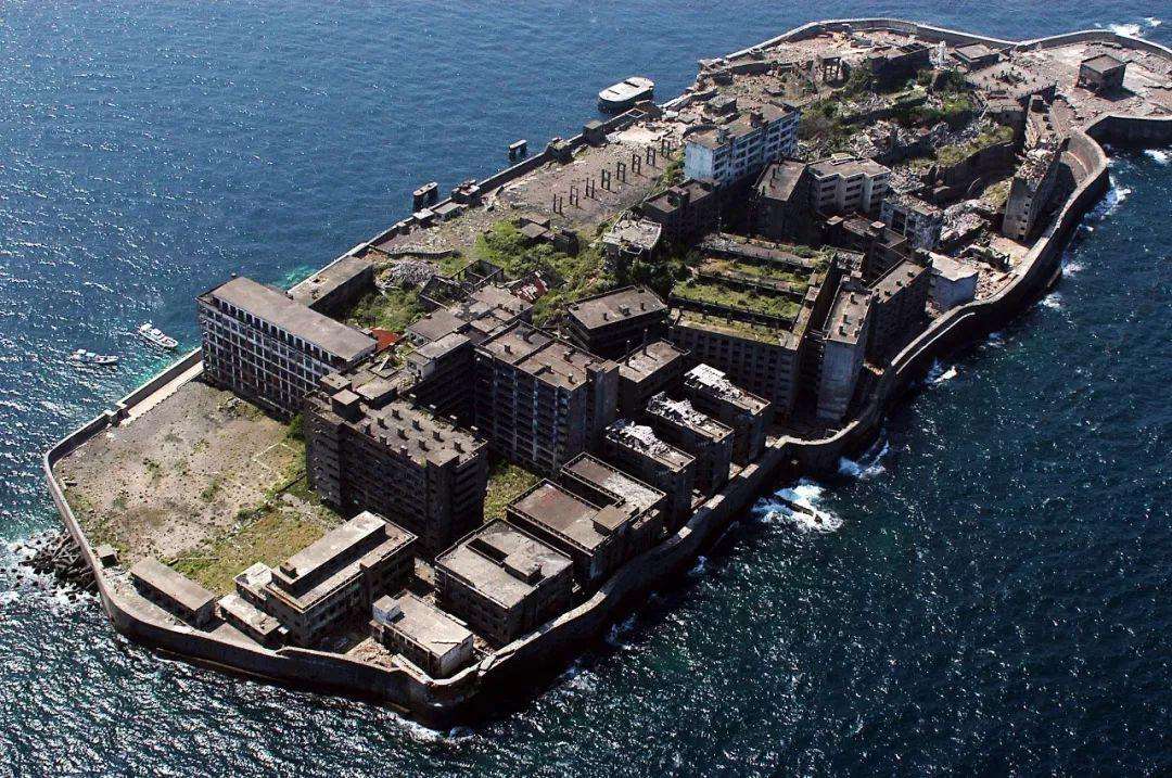 原创日本神秘无人岛,曾引进亚洲劳工在此挖煤,如今却荒废成鬼岛