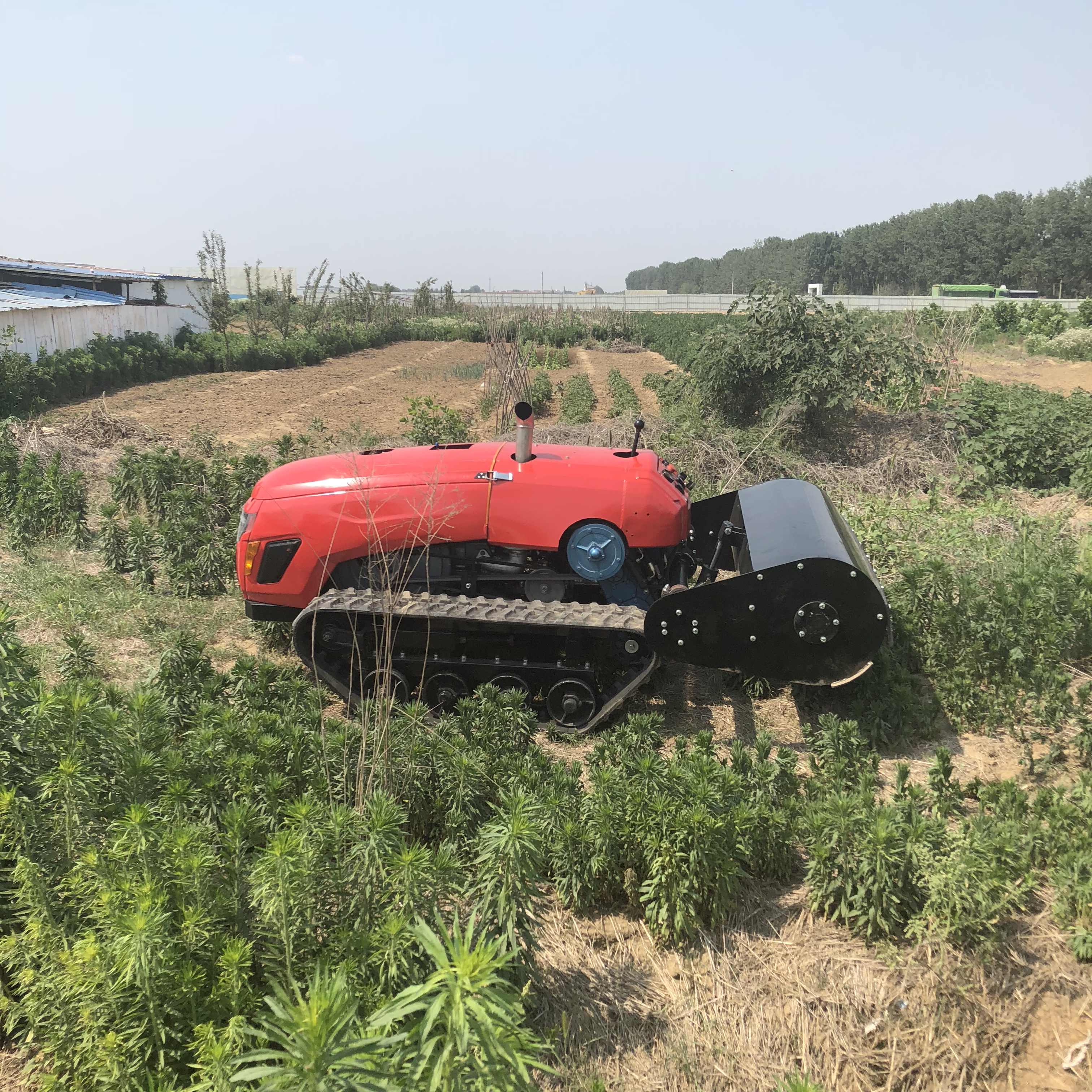 田园智能除草机遥控履带式割草机高效省人工