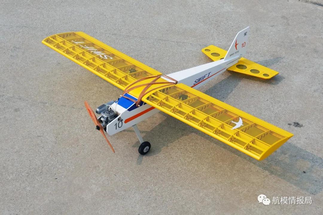 航模测评翌烁模型雨燕小油机的完全版开箱飞行测评