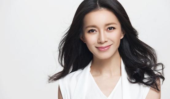 原创她是武林外传当中的美女演员出道以来零绯闻如今人气大减