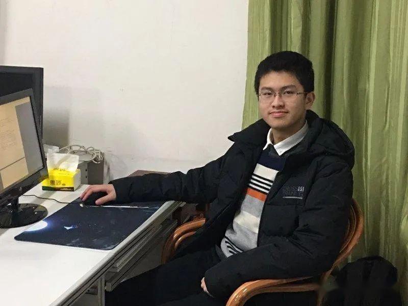 张天宇个人照张天宇的竞赛奖状返回搜狐,查看更多
