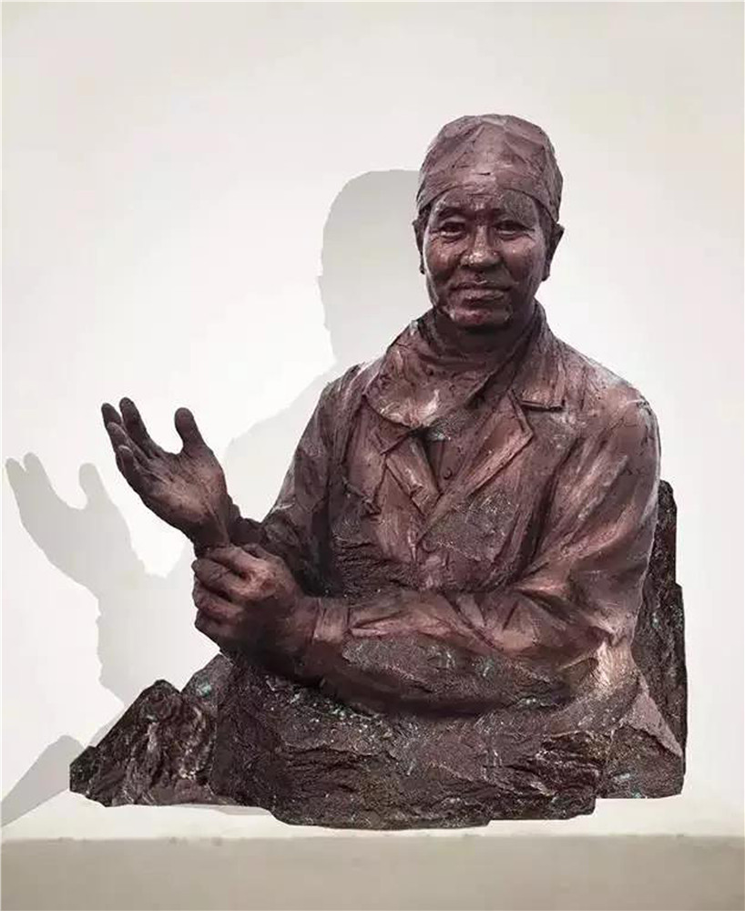 景育民:疫情之下 在心中保有一块净土_雕塑