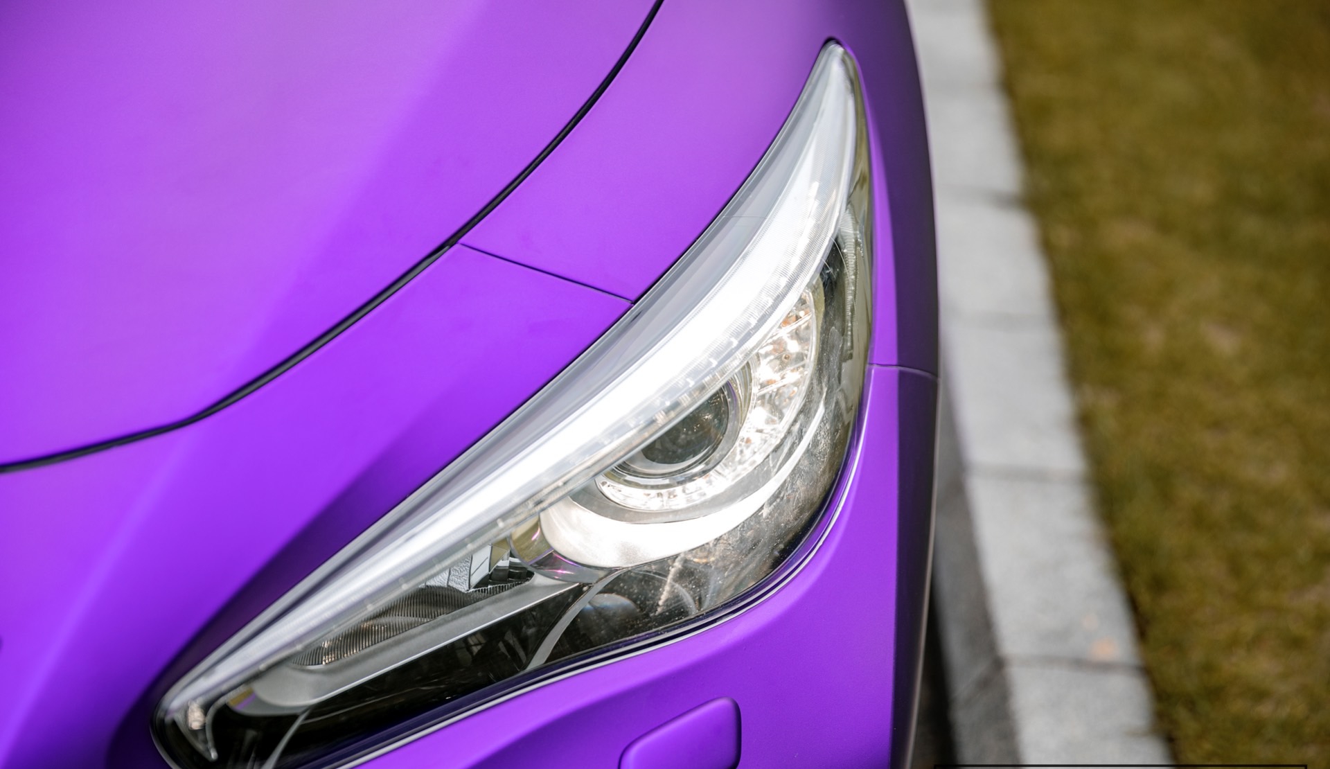 英菲尼迪q50华丽换装,全车改色哑面电镀紫