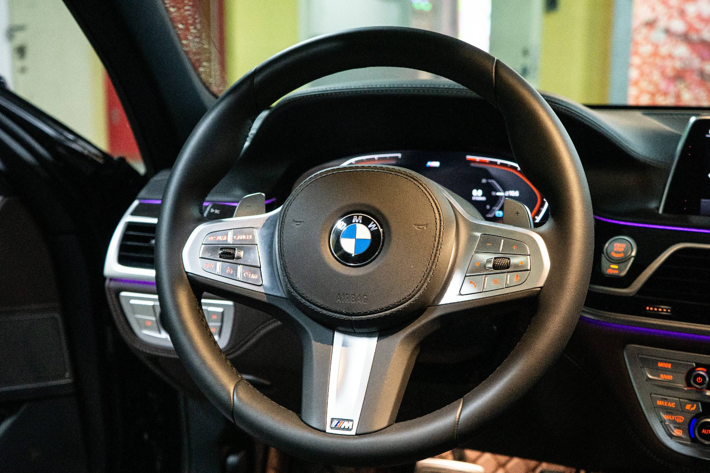 可折叠方向盘要面世了宝马新专利曝光