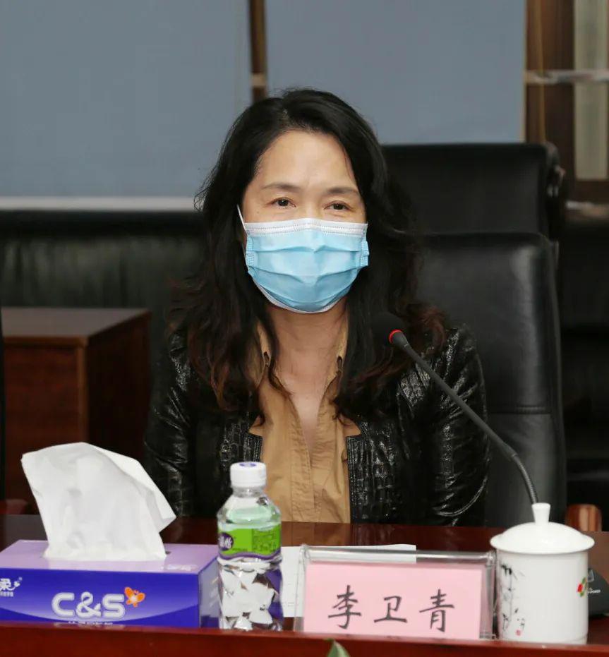 早在大年初一,集团人民医院中医科主任李卫青就作为深圳市中医药防治