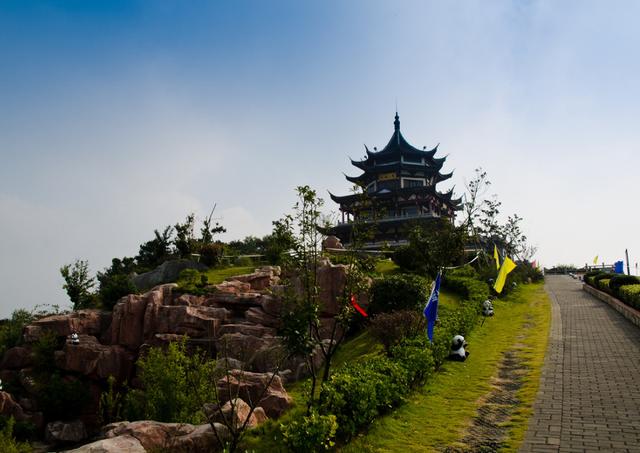 渔洋山由渔洋,法华,钵盂,黄茅诸山以及姚家岭,谢家岭,马公山,野猫涧