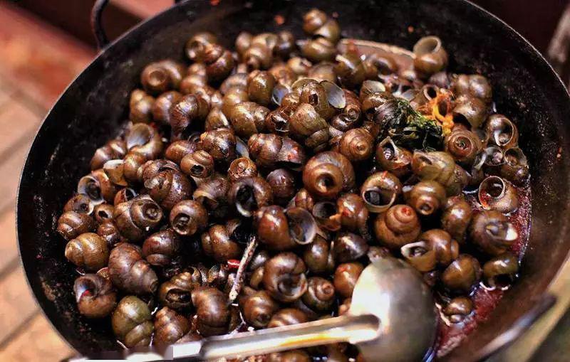 农历中国三月初十食田螺