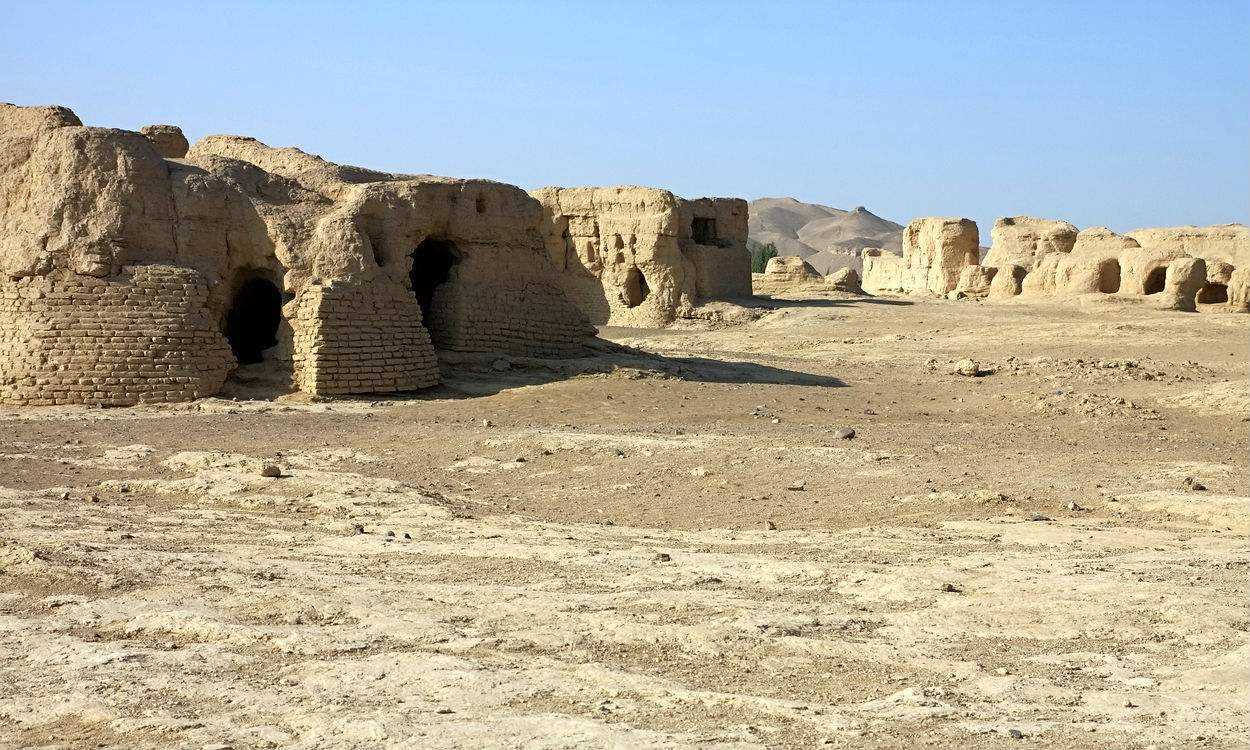 寻找楼兰古国探罗布泊最后的地球之耳穿越阿尔金山8天自驾之旅