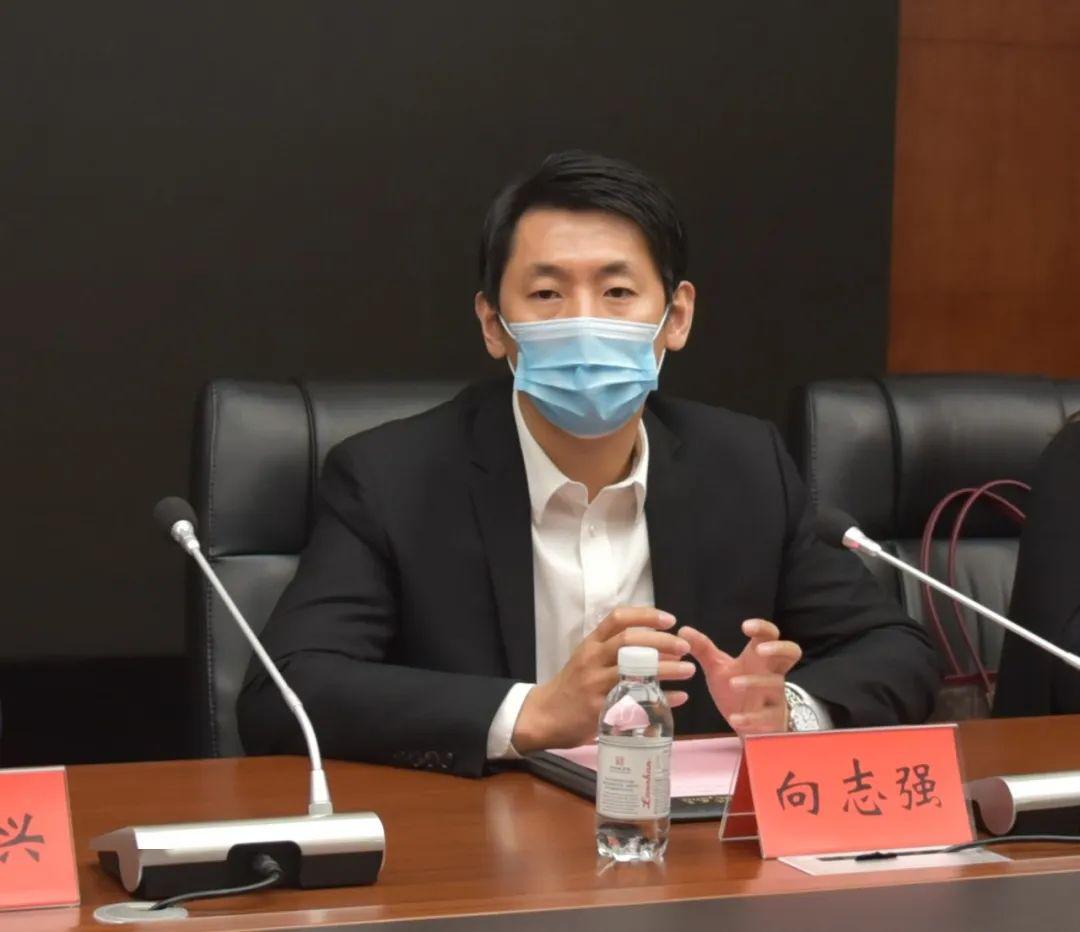 关注退役军人突击队不辱使命不负重托凯旋归来