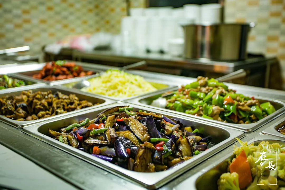 长沙高校学子想开学想到哭泣,居然是因为._食堂