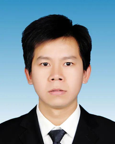 张剑云,男,汉族,1977年11月生,大学学历,中共党员