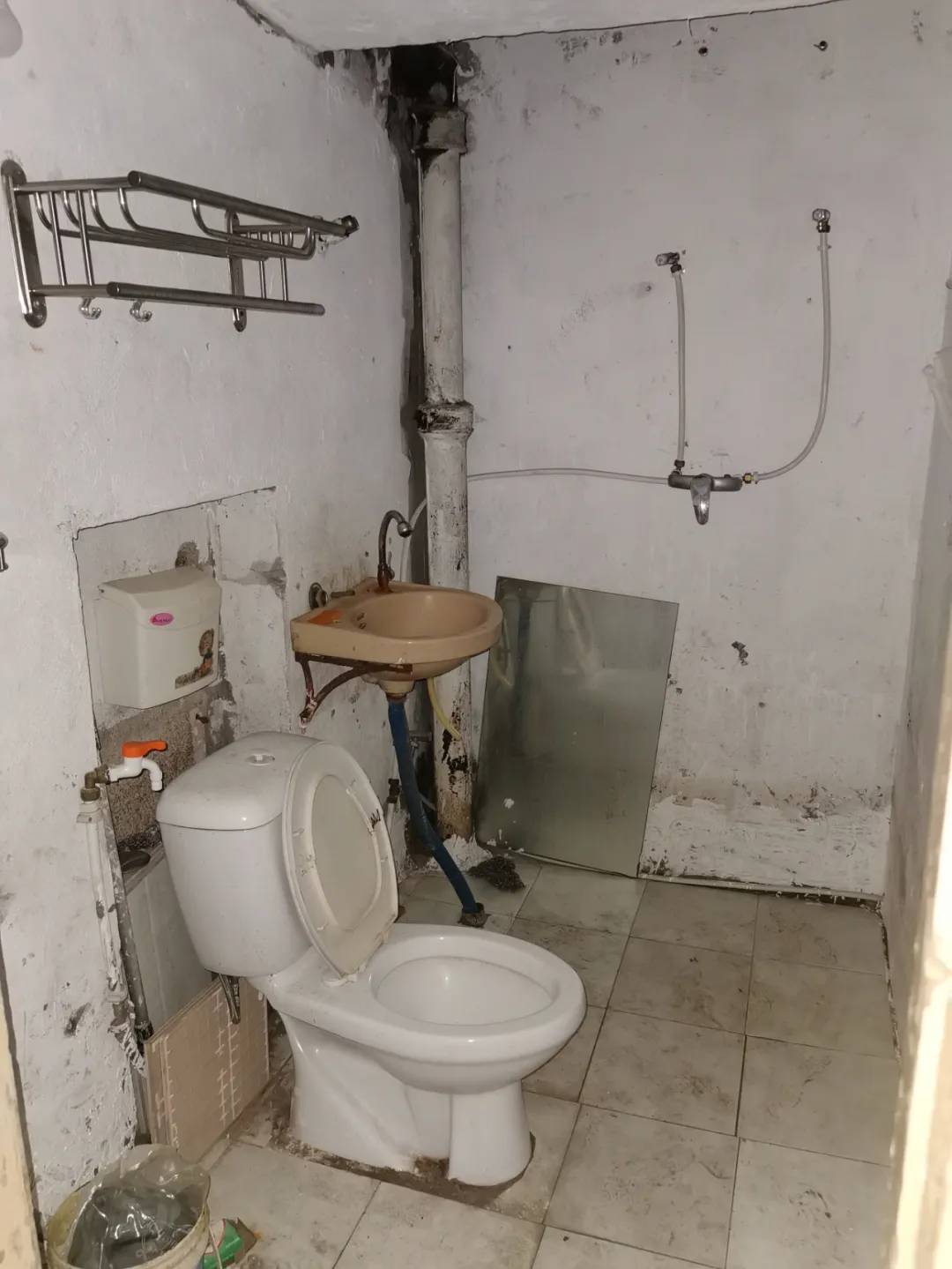 原创女孩耗时3个月改造破旧二手房前后生活对比照惊艳全网