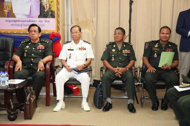 柬埔寨国防部若国家进入紧急状态军队随时行命令