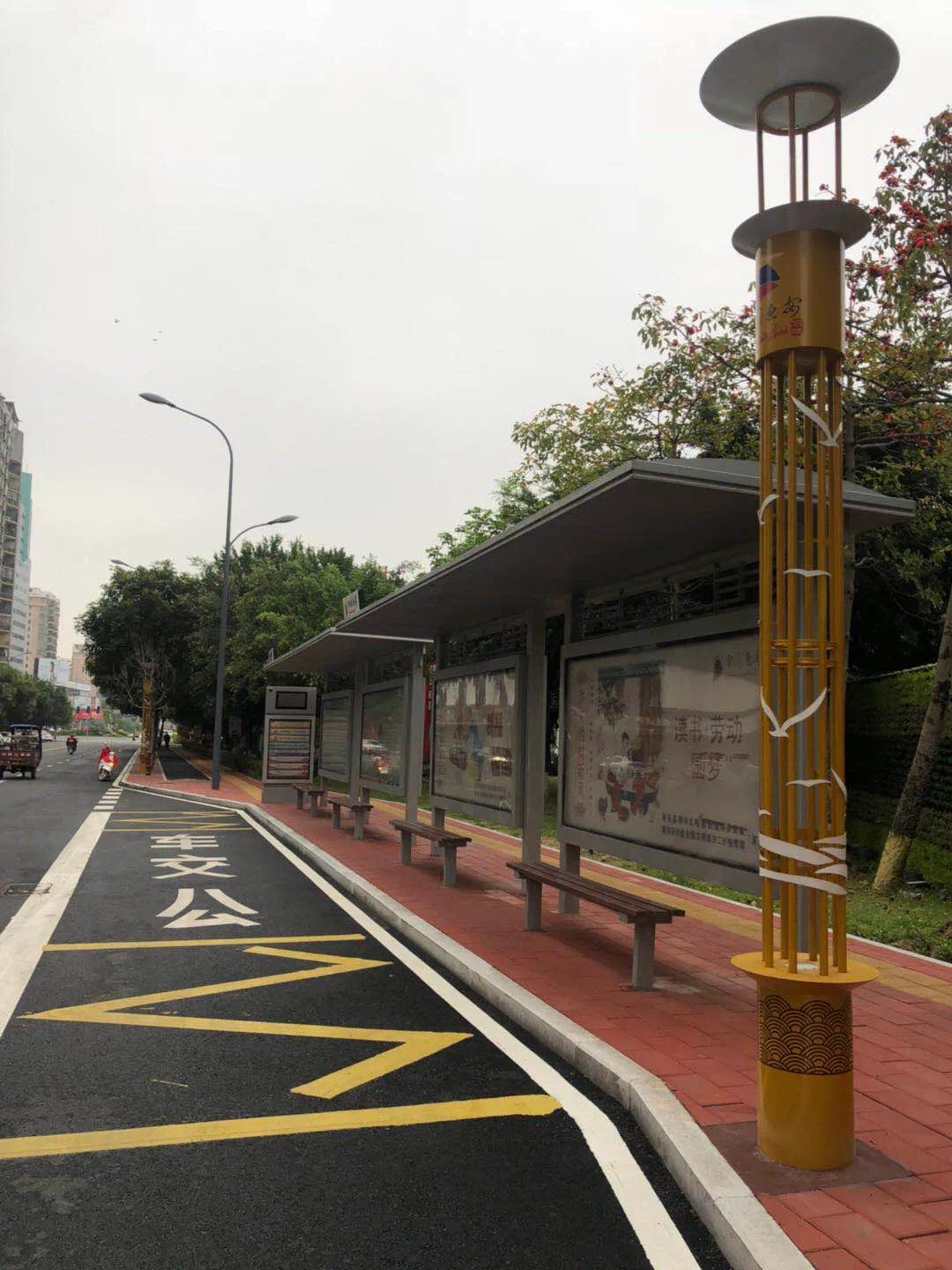 港湾式公交停靠站一中环岛两侧渠化增加一个车道七,为什么这次改造日