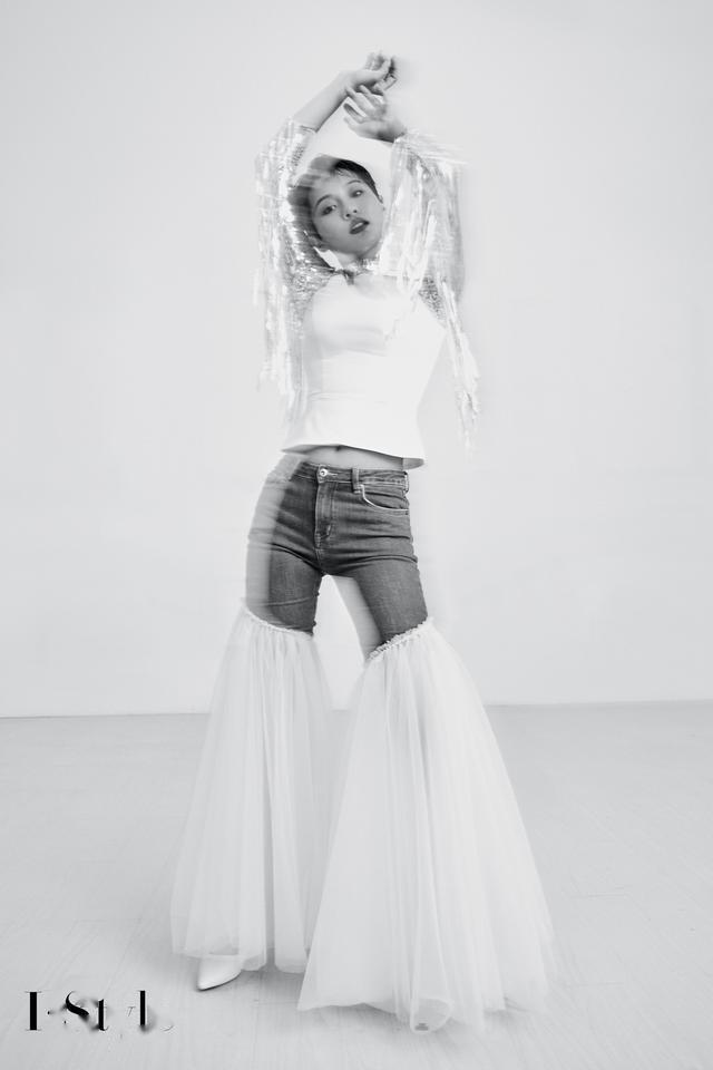 万籽麟假自黑真有趣自在做自己