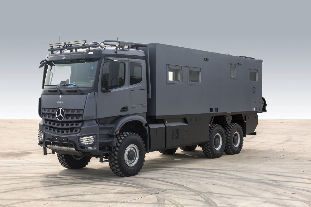 "征途者b"越野房车的整个驾驶室以黑色为主,低调,沉稳,大气.