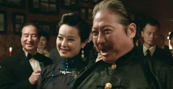 请勿对号入座)杜月笙出生于1888年,祖籍江苏川沙,是近代上海青帮中的