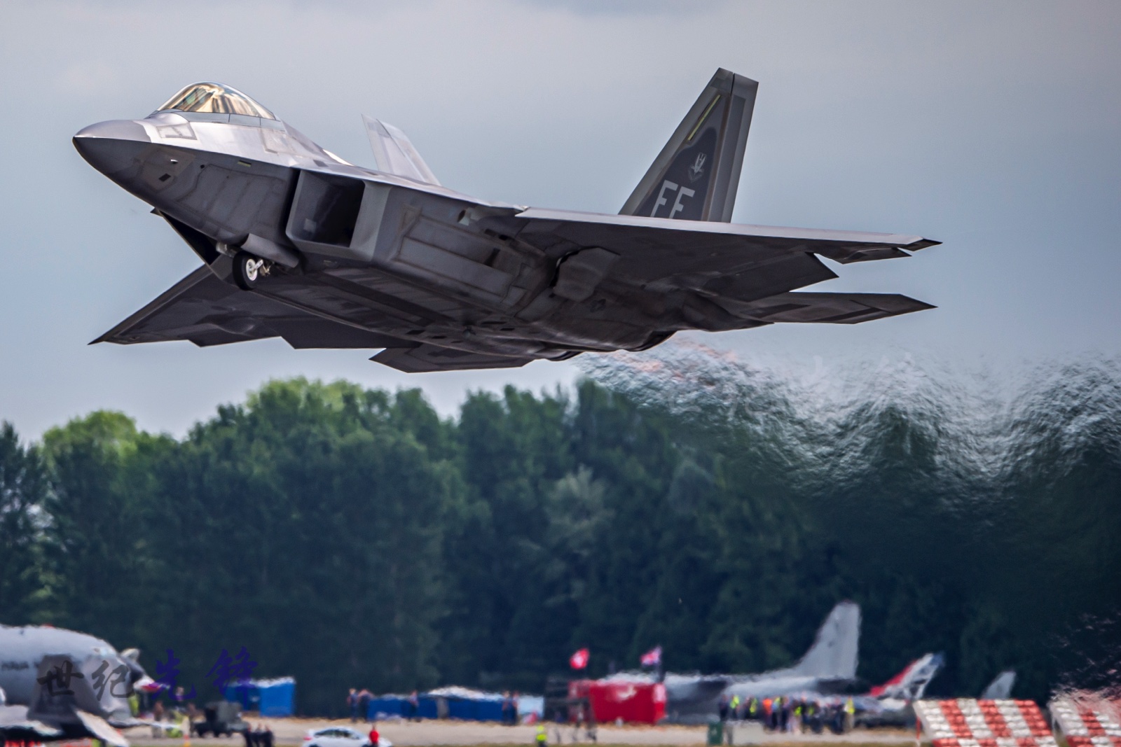 停产近10年的f-22隐形战机,依然百看不厌_第四代战斗机