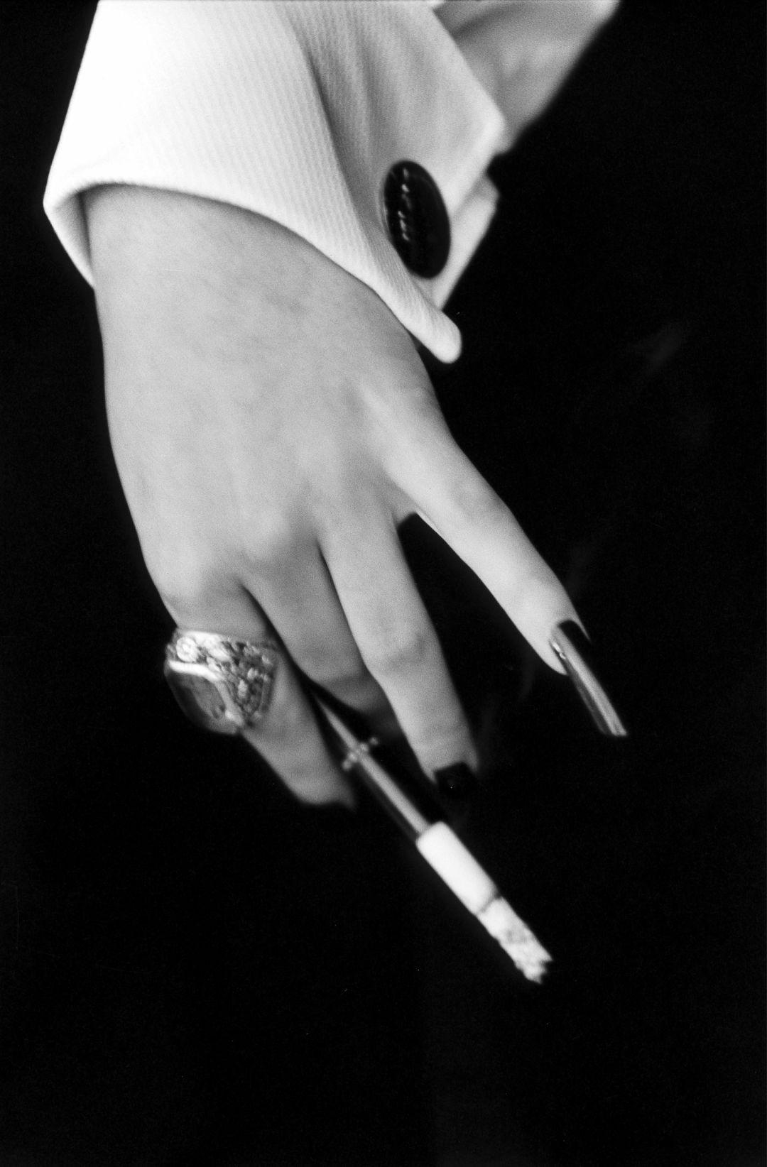 摄影魔力诗人peterlindbergh抽烟的女人