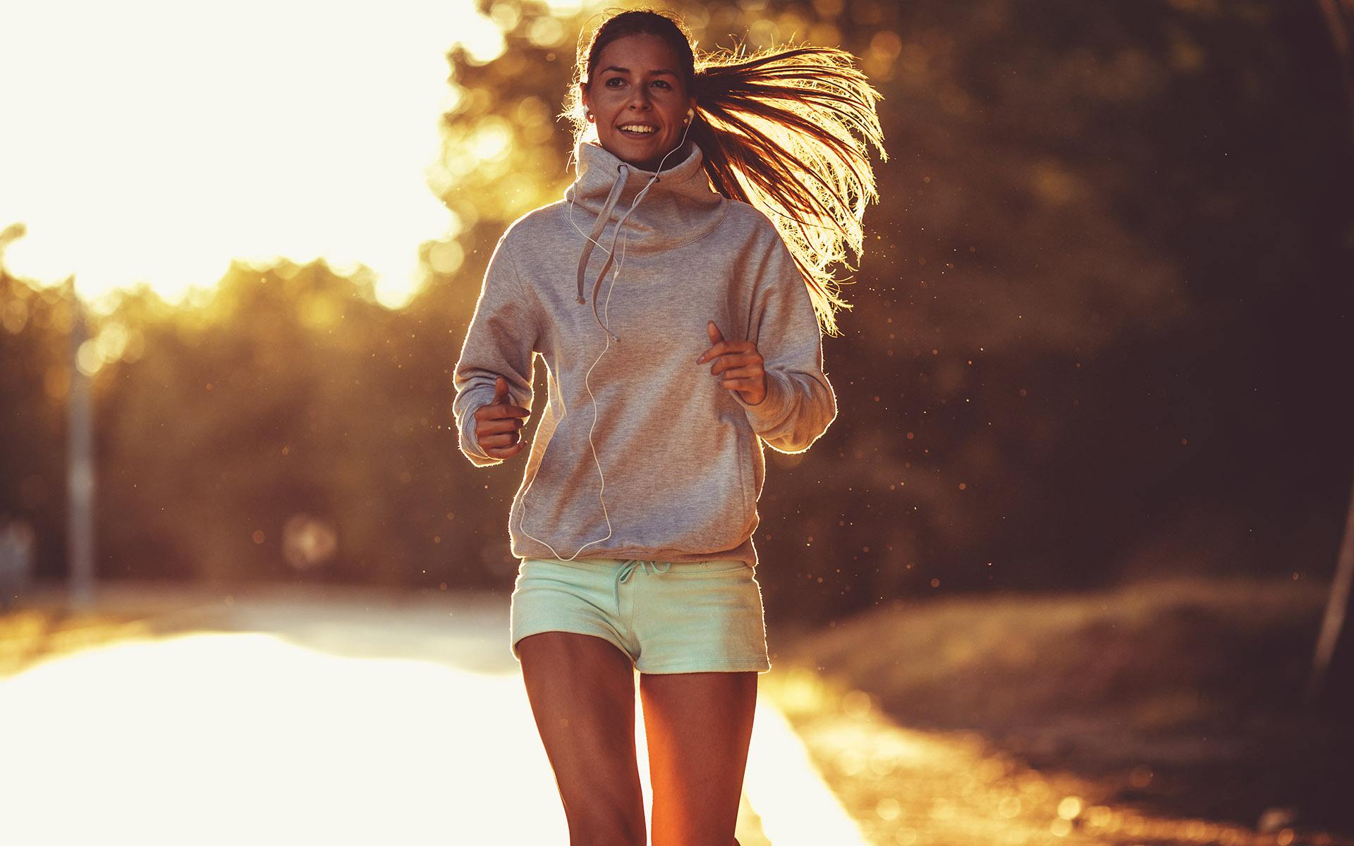 女性经期可以跑步吗?_运动