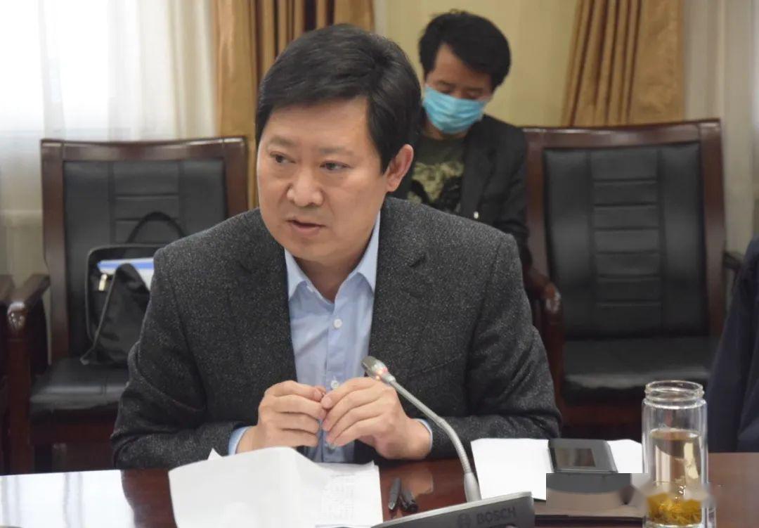 会上,区领导周宝印,许广三,刘景健,王文权分别就相关工作做了部署.