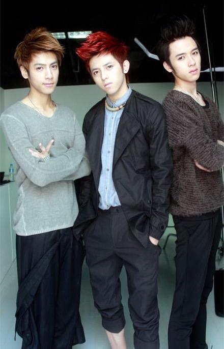 芭蕾舞冠军变小透明被曝昔日黑料的罗云熙为何成他人眼中钉