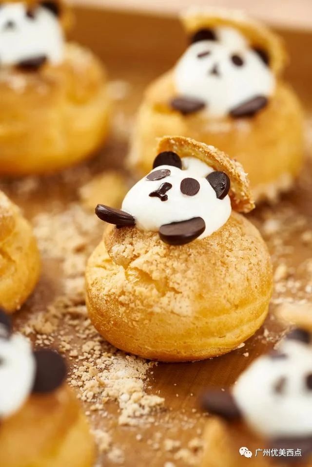 优美西点の熊猫小泡芙酥脆的泡芙造型萌萌哒