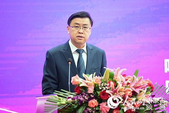 呼和浩特市委副书记,代市长,内蒙古和林格尔新区党工委书记张佰成致辞