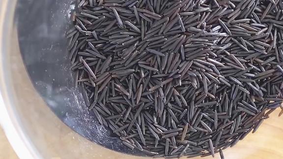 世界上最特别的米国内少有人买产自中国被老外称为土豪米